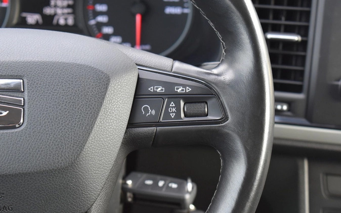 Seat Ateca cena 49900 przebieg: 133728, rok produkcji 2017 z Poznań małe 781